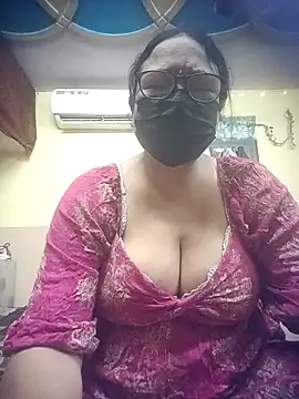 thehotlady online show from 06-06-26, 06:34