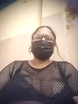 thehotlady online show from 06-23-26, 04:10