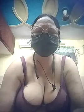 thehotlady online show from 07-29-26, 03:04