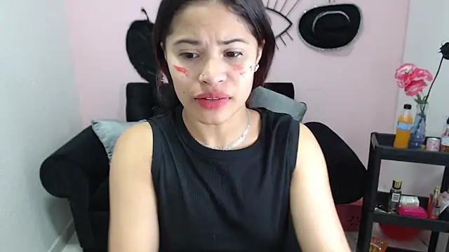 Snapshot of mia_sexgirl chatting on 11-25-25, 12:38 mia sexgirl online show from 11-25-25, 12:38