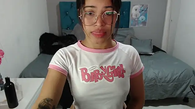 Snapshot of mia_sexgirl chatting on 02-02-26, 12:26 mia sexgirl online show from 02-02-26, 12:26