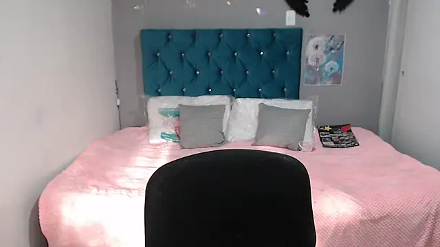 Snapshot of mia_sexgirl chatting on 07-24-26, 12:25 mia sexgirl online show from 07-24-26, 12:25