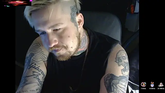 Snapshot of ThatAltGuy chatting on 10-20-25, 10:16 ThatAltGuy online show from 10-20-25, 10:16