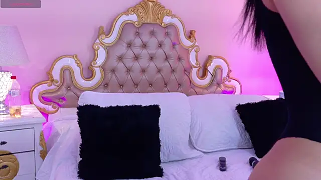 AryCorinne online show from 06-24-26, 03:27