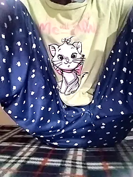 Snapshot of Rapunzal chatting on 03-10-26, 06:57 Rapunzal online show from 03-10-26, 06:57