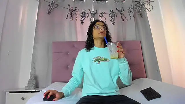 EthanBlackwoodd online show from 11-09-25, 07:56