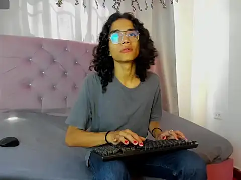 EthanBlackwoodd online show from 11-11-25, 06:41