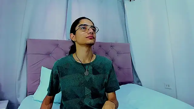 EthanBlackwoodd online show from 02-02-26, 07:56