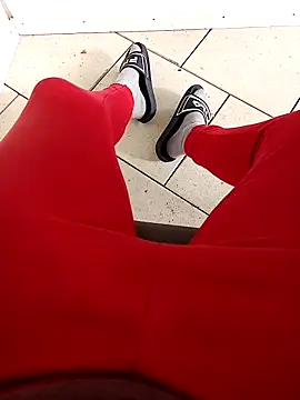 Snapshot of fullystroked chatting on 11-02-25, 11:12 fullystroked online show from 11-02-25, 11:12