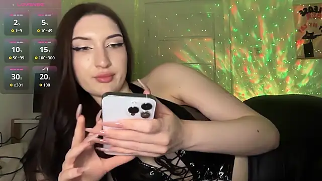 Jessasmith online show from 04-28-26, 06:46