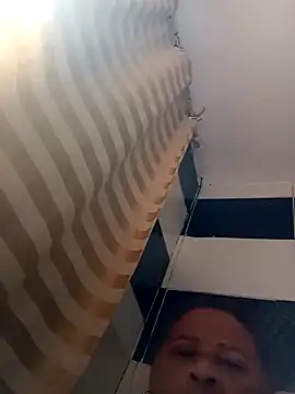 Snapshot of Rosabela04 chatting on 11-01-25, 11:34 Rosabela04 online show from 11-01-25, 11:34