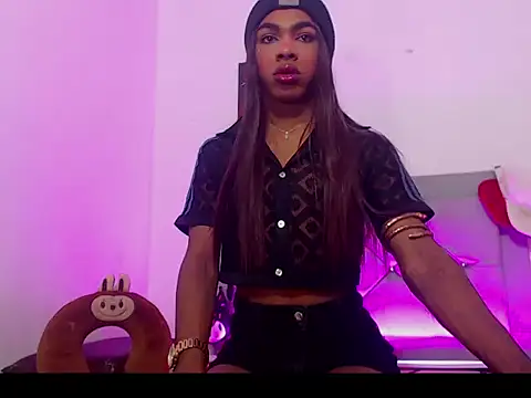 whitneytt online show from 07-14-26, 10:32