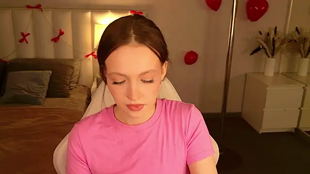 Snapshot of SallyPinkman chatting on 02-13-26, 09:05 SallyPinkman online show from 02-13-26, 09:05