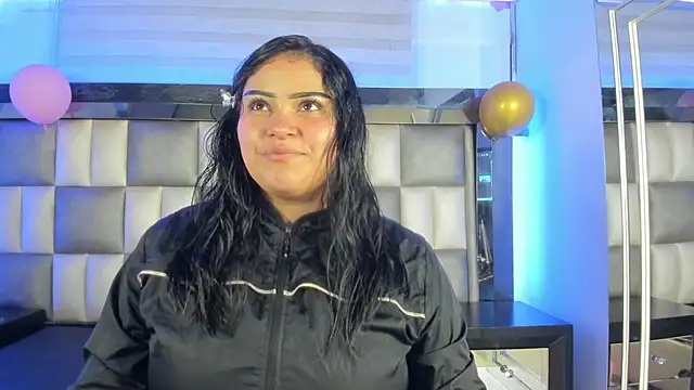 Snapshot of abbiecollins_js chatting on 11-22-25, 04:11 abbiecollins js online show from 11-22-25, 04:11