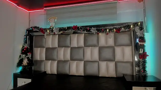 Snapshot of abbiecollins_js chatting on 12-16-25, 03:11 abbiecollins js online show from 12-16-25, 03:11