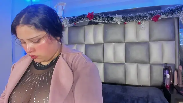 Snapshot of abbiecollins_js chatting on 01-06-26, 03:21 abbiecollins js online show from 01-06-26, 03:21