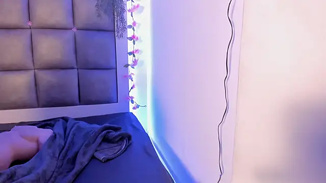 Snapshot of abbiecollins_js chatting on 02-03-26, 06:40 abbiecollins js online show from 02-03-26, 06:40