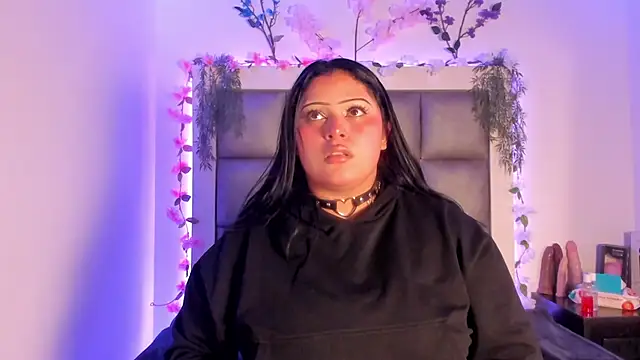 Snapshot of abbiecollins_js chatting on 02-05-26, 04:17 abbiecollins js online show from 02-05-26, 04:17