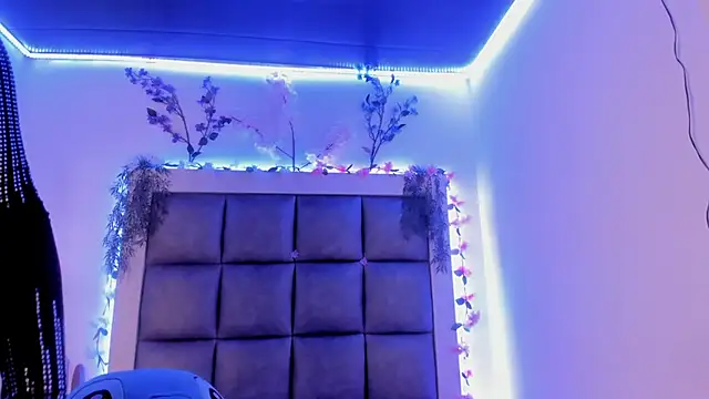 Snapshot of abbiecollins_js chatting on 03-01-26, 05:53 abbiecollins js online show from 03-01-26, 05:53