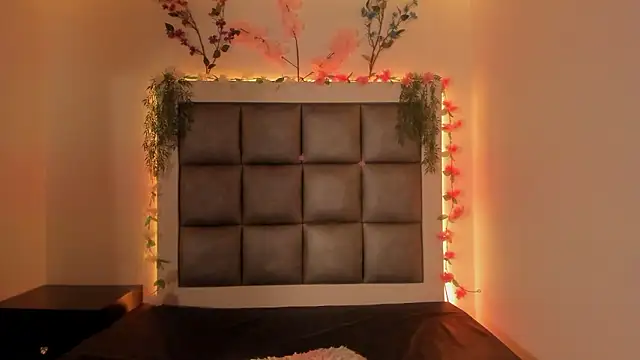 Snapshot of abbiecollins_js chatting on 03-14-26, 04:18 abbiecollins js online show from 03-14-26, 04:18