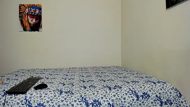 Snapshot of mariajose222 chatting on 01-10-26, 01:40 mariajose222 online show from 01-10-26, 01:40