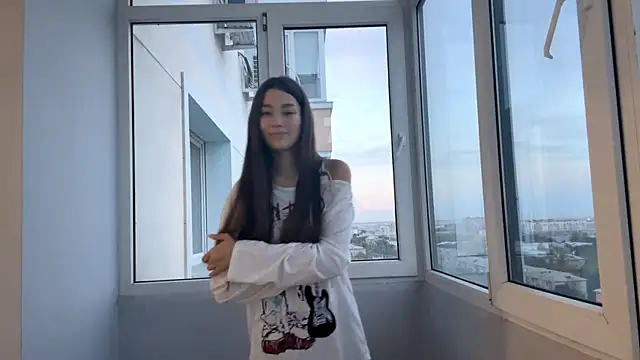 Snapshot of Cuteviola chatting on 09-22-25, 09:33 Cuteviola online show from 09-22-25, 09:33