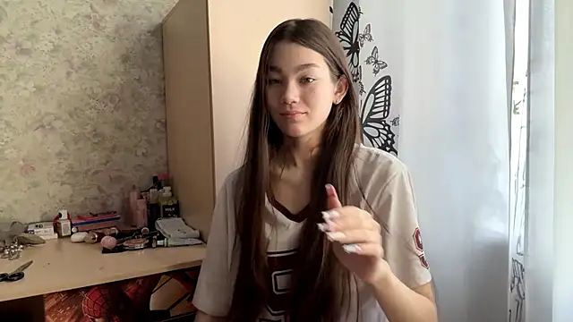 Snapshot of Cuteviola chatting on 02-16-26, 12:40 Cuteviola online show from 02-16-26, 12:40