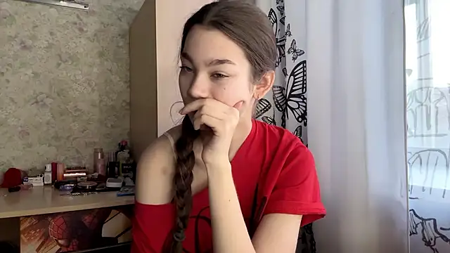 Snapshot of Cuteviola chatting on 02-18-26, 11:11 Cuteviola online show from 02-18-26, 11:11