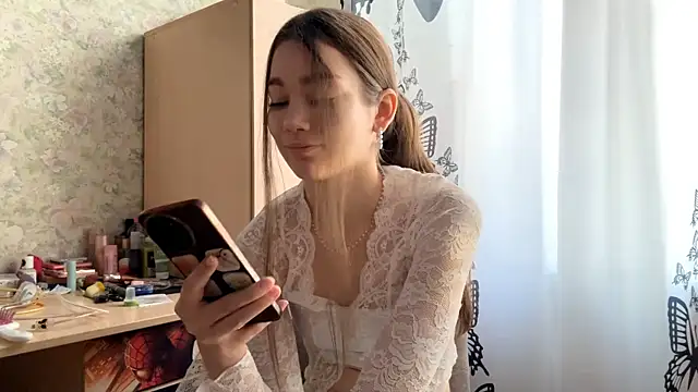 Snapshot of Cuteviola chatting on 03-02-26, 01:08 Cuteviola online show from 03-02-26, 01:08