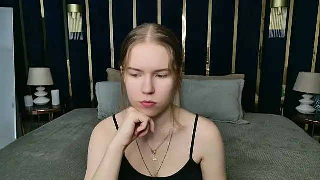 Snapshot of Alida_Brice chatting on 11-07-25, 05:40 Alida Brice online show from 11-07-25, 05:40