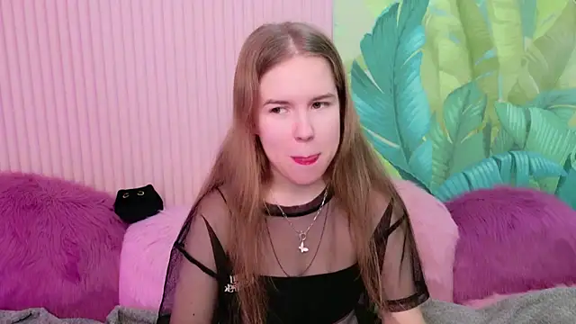 Snapshot of Alida_Brice chatting on 11-10-25, 06:23 Alida Brice online show from 11-10-25, 06:23