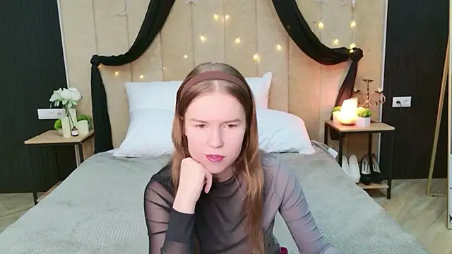 Snapshot of Alida_Brice chatting on 01-18-26, 05:55 Alida Brice online show from 01-18-26, 05:55