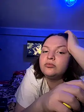 Snapshot of Vanessa_Rise chatting on 10-18-25, 03:57 Vanessa Rise online show from 10-18-25, 03:57