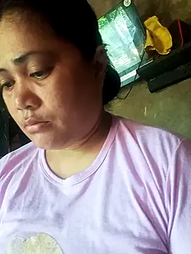 Snapshot of slutty_pinay12 chatting on 10-31-25, 12:00 slutty pinay12 online show from 10-31-25, 12:00