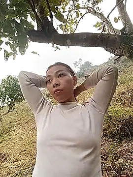 Snapshot of -Miu-98 chatting on 12-23-25, 12:30 -Miu-98 online show from 12-23-25, 12:30