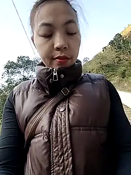 Snapshot of -Miu-98 chatting on 01-18-26, 01:31 -Miu-98 online show from 01-18-26, 01:31