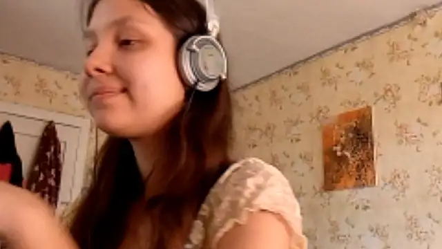 QutieDaSweet online show from 09-21-25, 07:10