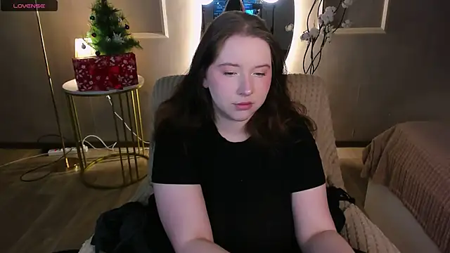 Selena Muse online show from 12-14-25, 01:27