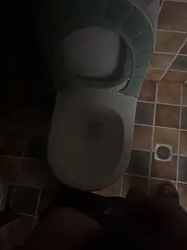 Snapshot of qeer098755 chatting on 11-16-25, 02:55 qeer098755 online show from 11-16-25, 02:55