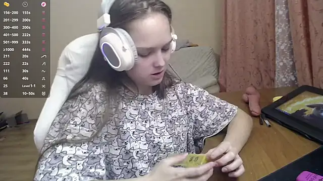 SharybbFace online show from 10-24-25, 03:08