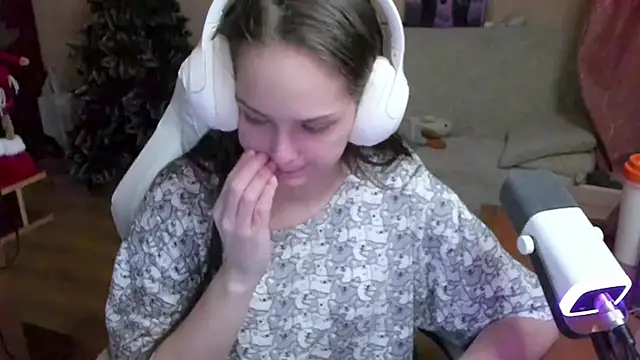 Snapshot of SharybbFace chatting on 12-05-25, 03:09 SharybbFace online show from 12-05-25, 03:09