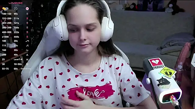 Snapshot of SharybbFace chatting on 01-15-26, 03:05 SharybbFace online show from 01-15-26, 03:05