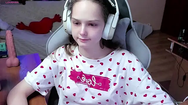 Snapshot of SharybbFace chatting on 02-22-26, 03:10 SharybbFace online show from 02-22-26, 03:10