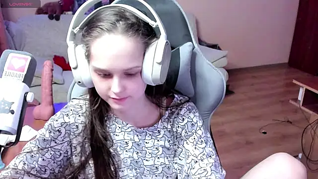 Snapshot of SharybbFace chatting on 03-03-26, 03:07 SharybbFace online show from 03-03-26, 03:07