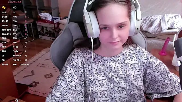 SharybbFace online show from 04-29-26, 03:05