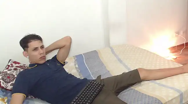 Snapshot of kingfm chatting on 01-24-25, 03:00 kingfm online show from 01-24-25, 03:00