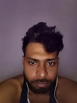 Snapshot of surendersingh123boy chatting on 09-18-25, 02:02 surendersingh123boy online show from 09-18-25, 02:02