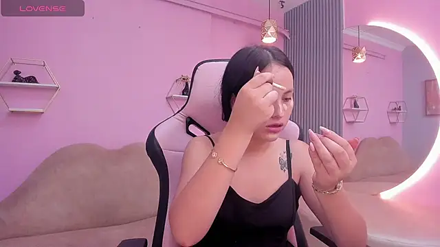 Snapshot of sofi__18_ chatting on 01-06-26, 05:16 sofi 18 online show from 01-06-26, 05:16