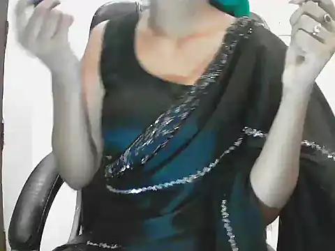 short girl  online show from 06-20-26, 06:11