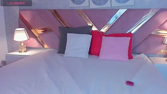 ChloeLaurentt online show from 11-13-25, 02:49